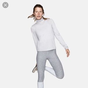 Outdoor Voices Merino Mock Neck tee size M